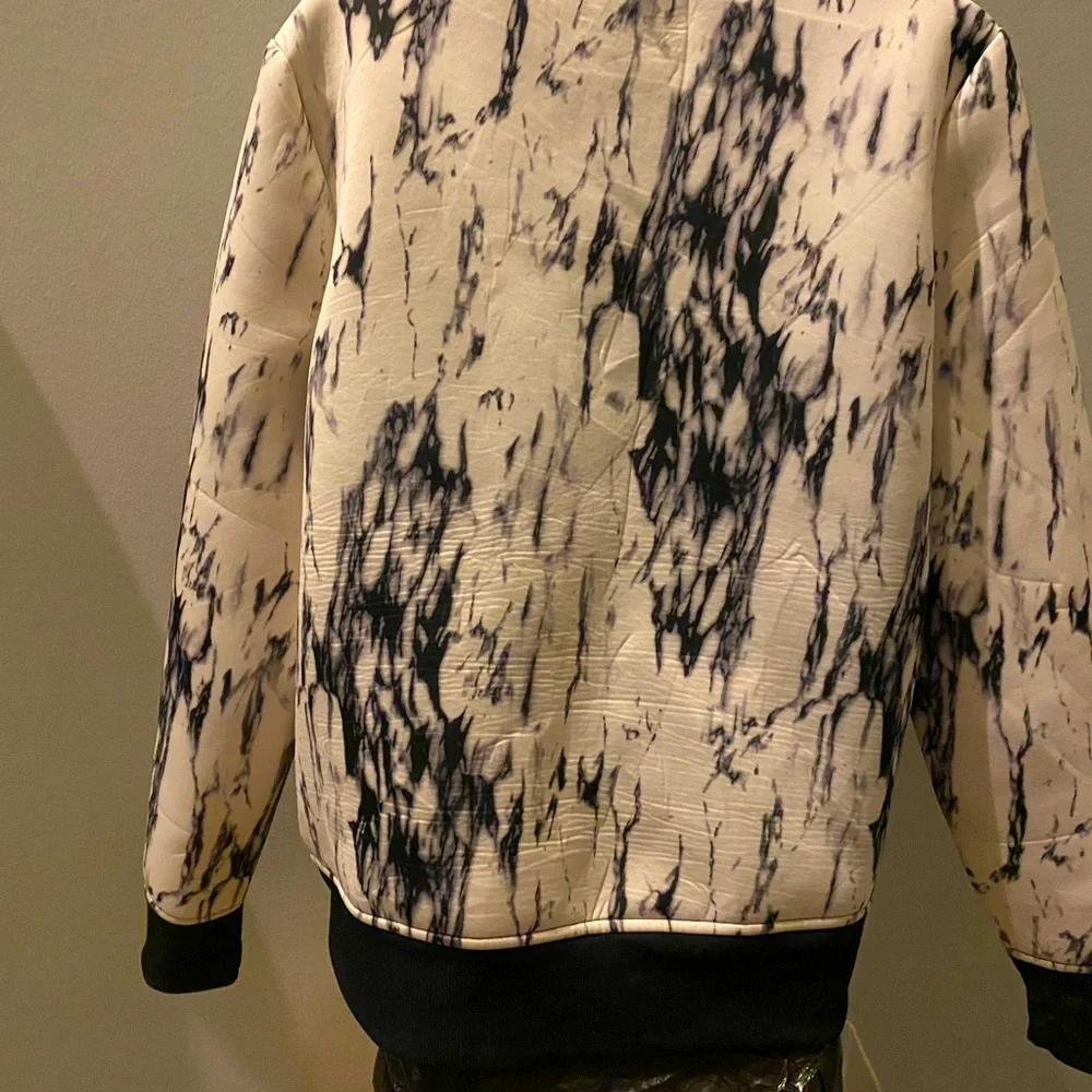 Jacket - Picture 2 of 3